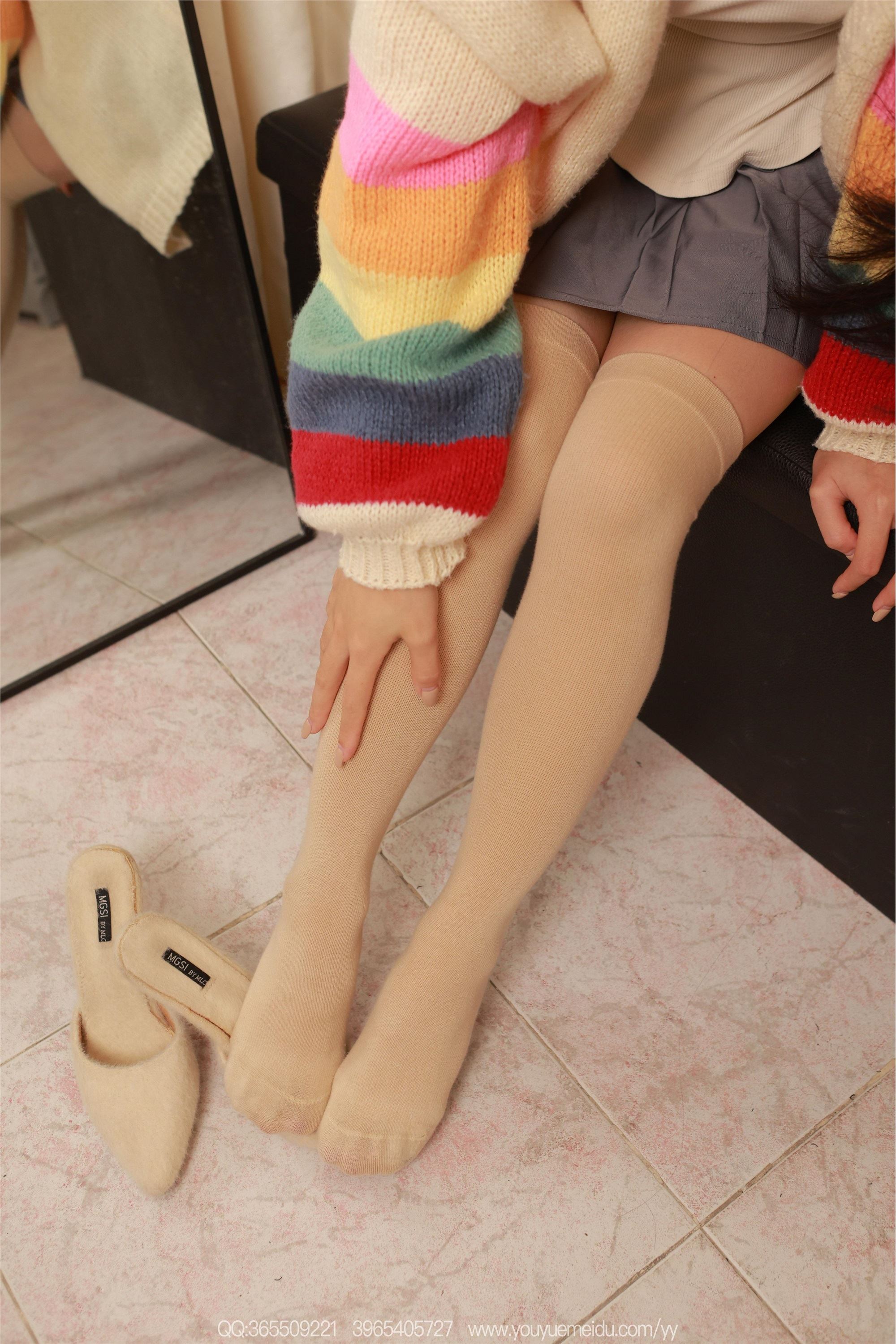 IESS异思趣向  2025.12.04 丝享家2228：兔兔《肉色过膝袜》